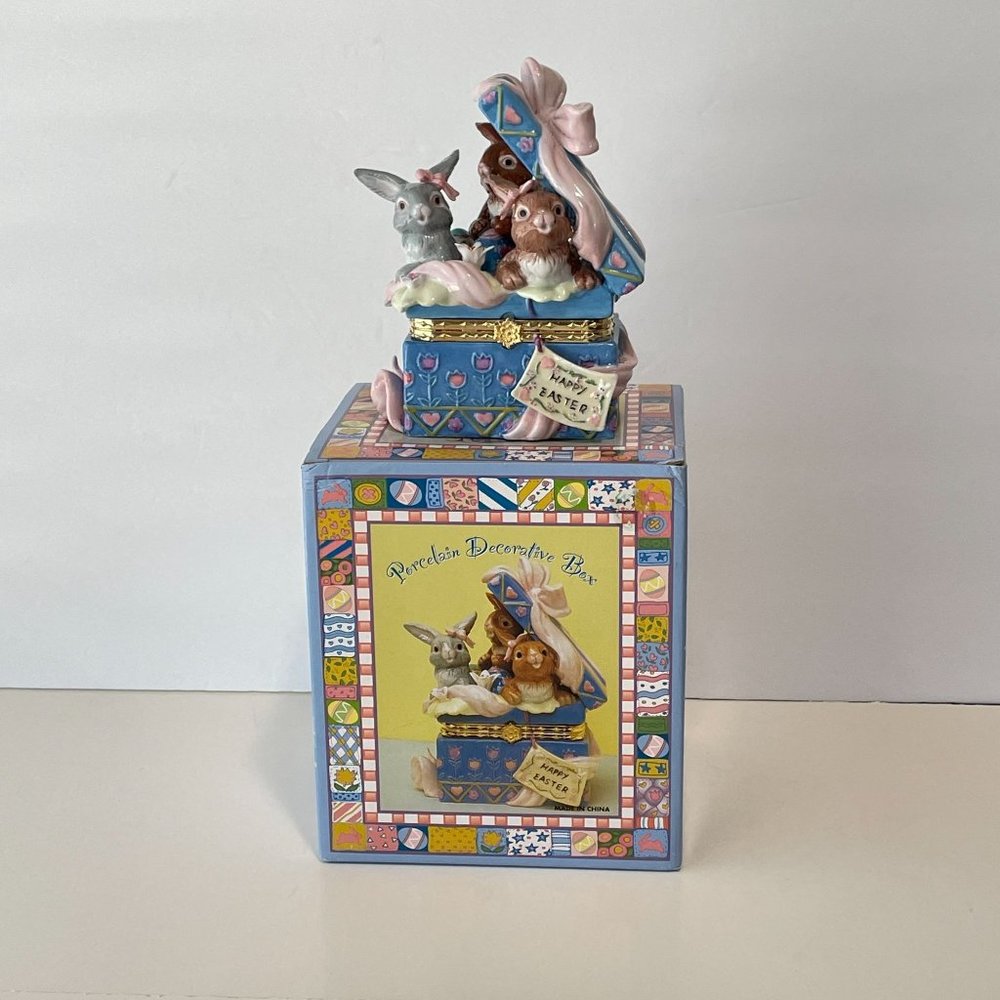 CWC Porcelain Box Easter Bunnies & Eggs Hinged Keepsake Hand Painted Home Decor - Picture 16 of 16